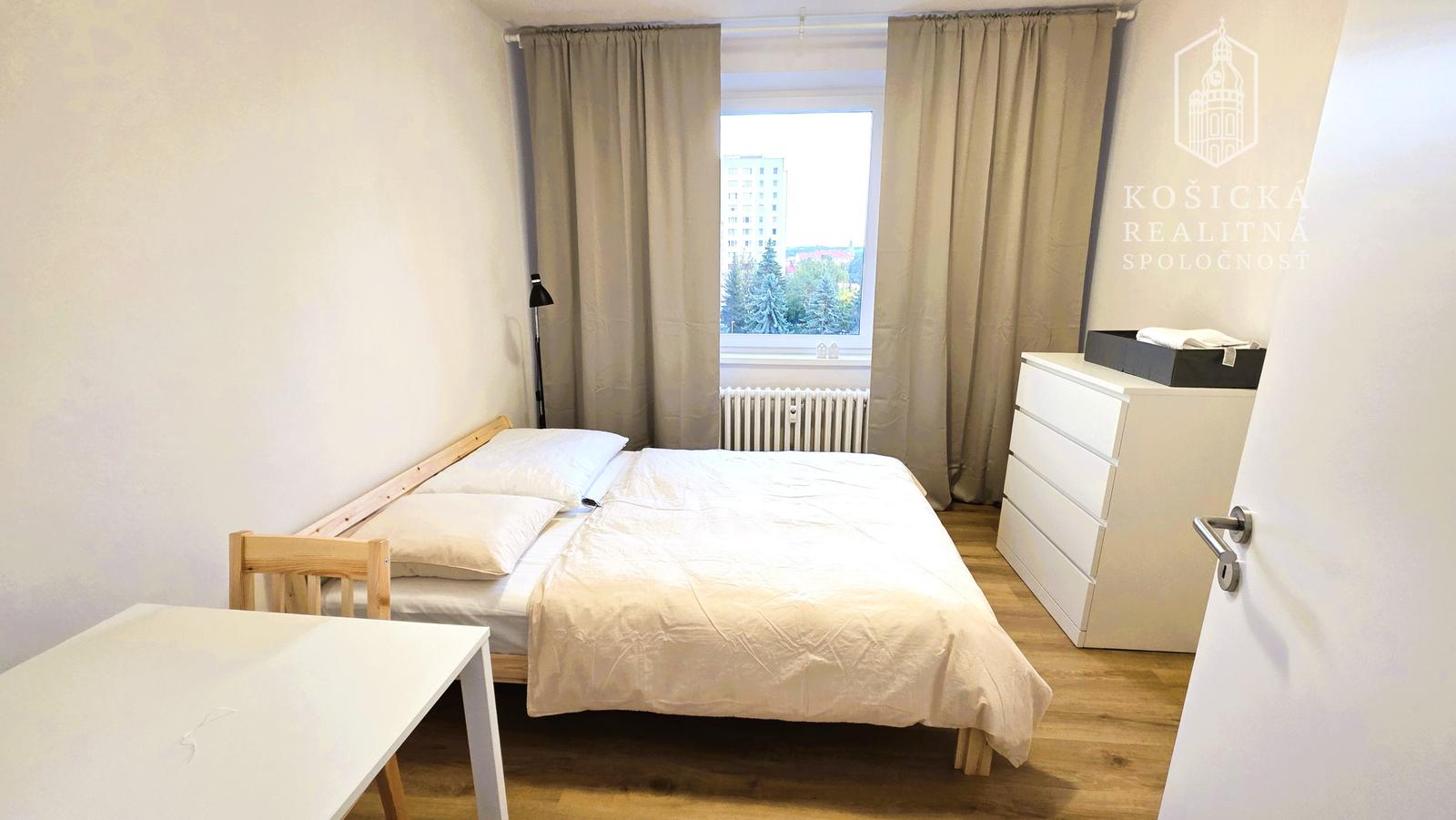Prenájom 3 izbový byt kpt. Nálepku – fotka 2