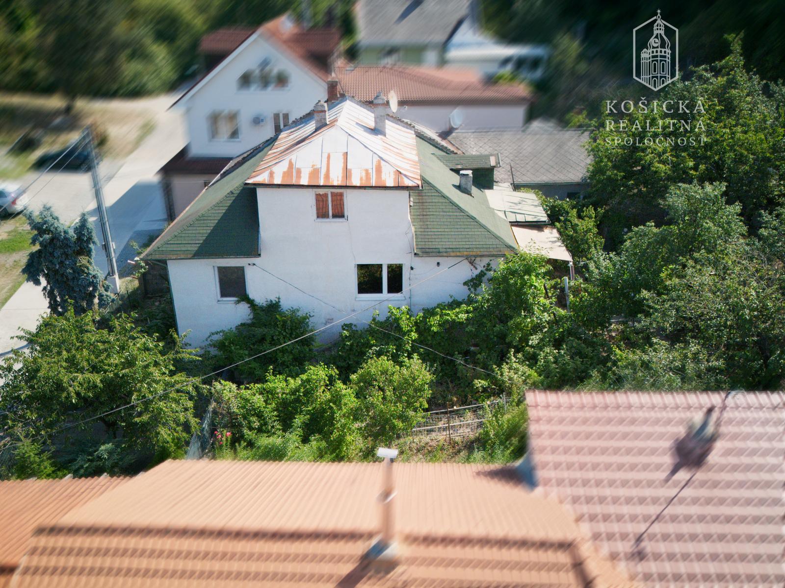 Rodinný dom na predaj – Vo Výmoli, Košice | Pozemok 628 m² – fotka 2