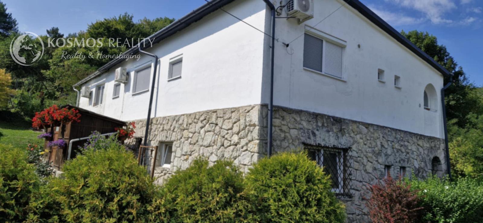 PREDAJ 1 a 1/2 izbový byt, Holloháza, Maďarsko