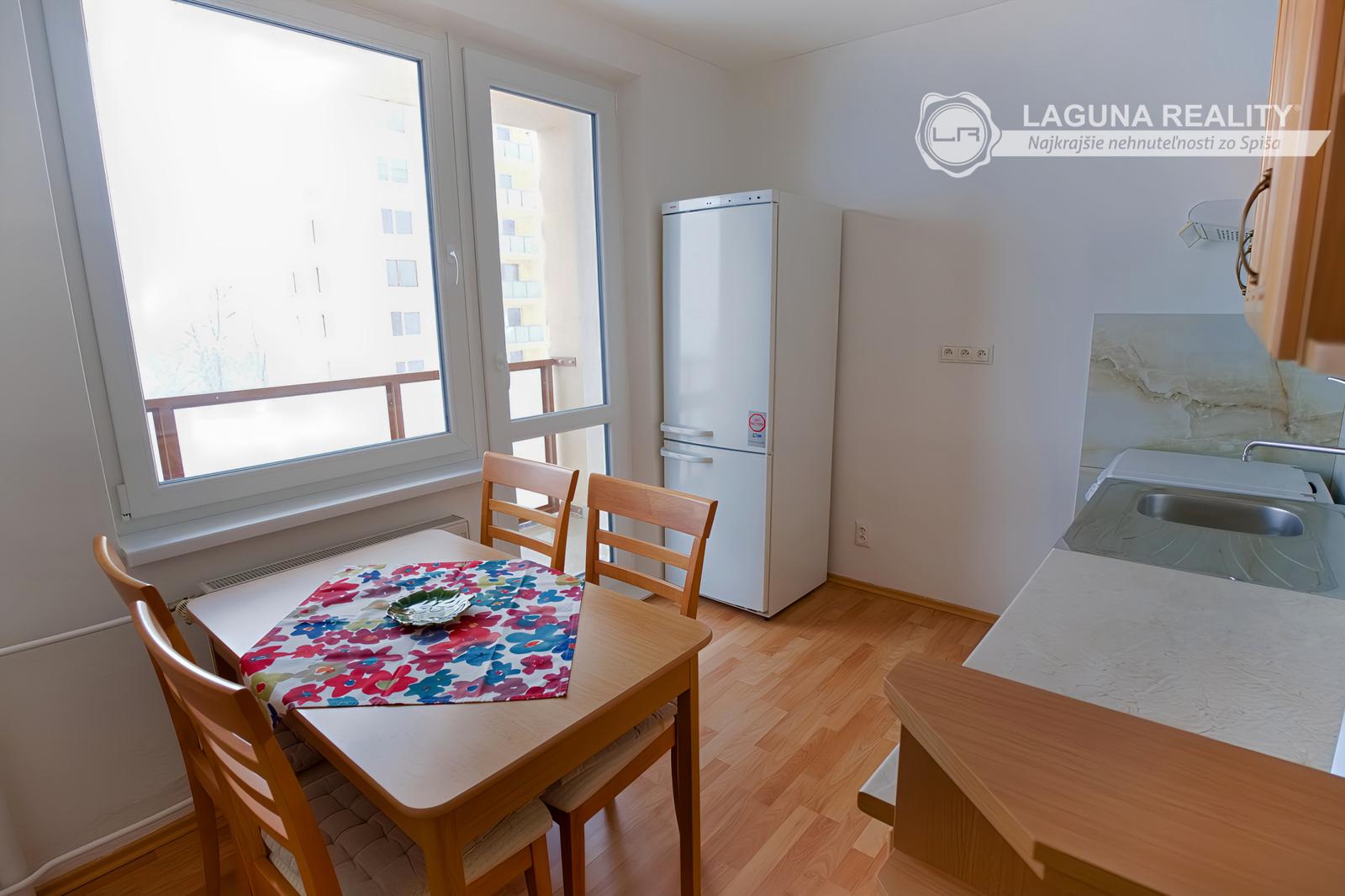 PRENÁJOM! Byt 2+1 (62 m2) s balkónom v centre, Levočská ul., Sp. N. Ves – fotka 2
