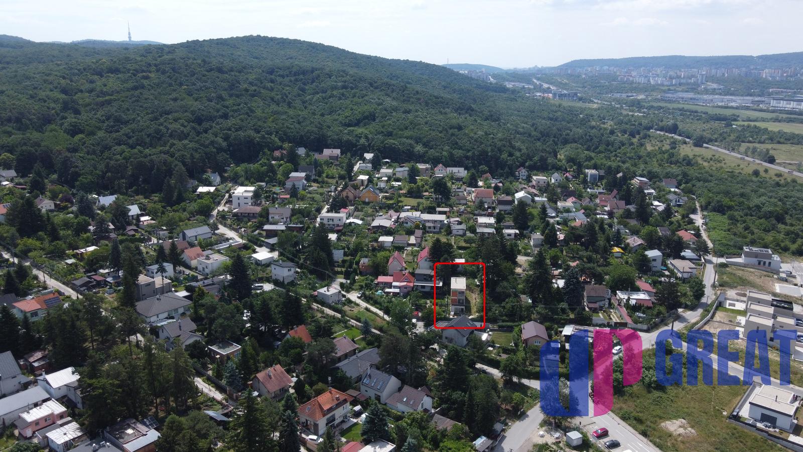 ✅ Novostavba rodinného domu v štádiu hrubej stavby