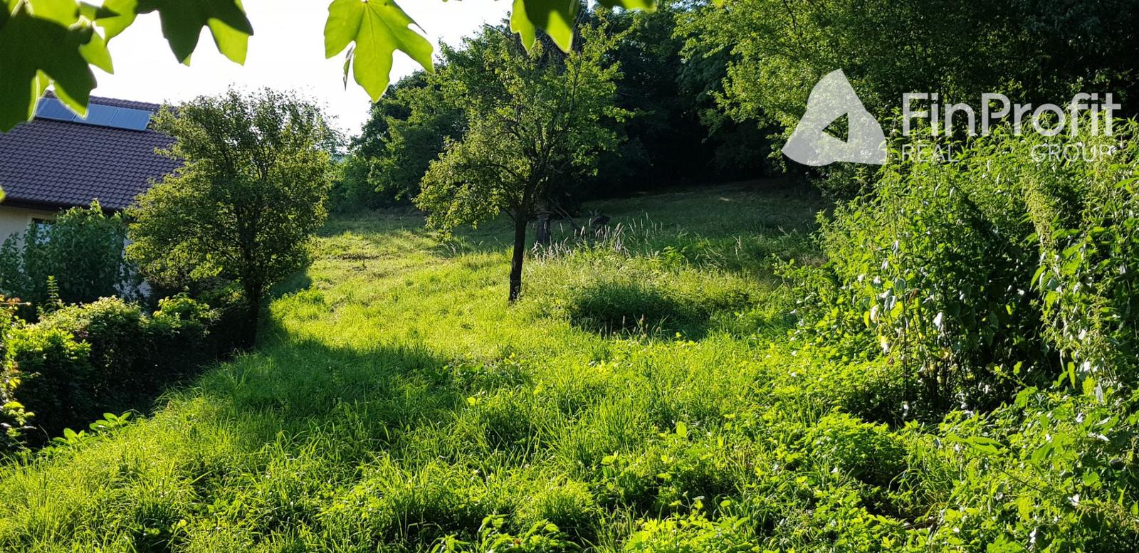 Predám dva stavebné pozemky pod lesom Nitra - Zobor, 1635m2. – fotka 2
