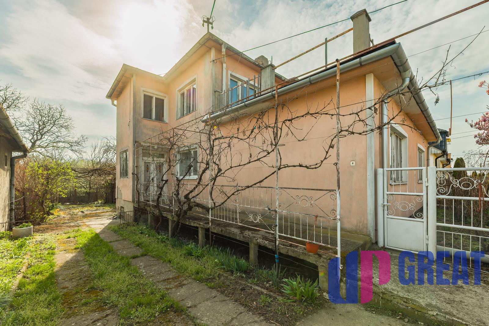 Na predaj rodinný dom v obci Nýrovce s veľkou záhradou – fotka 2