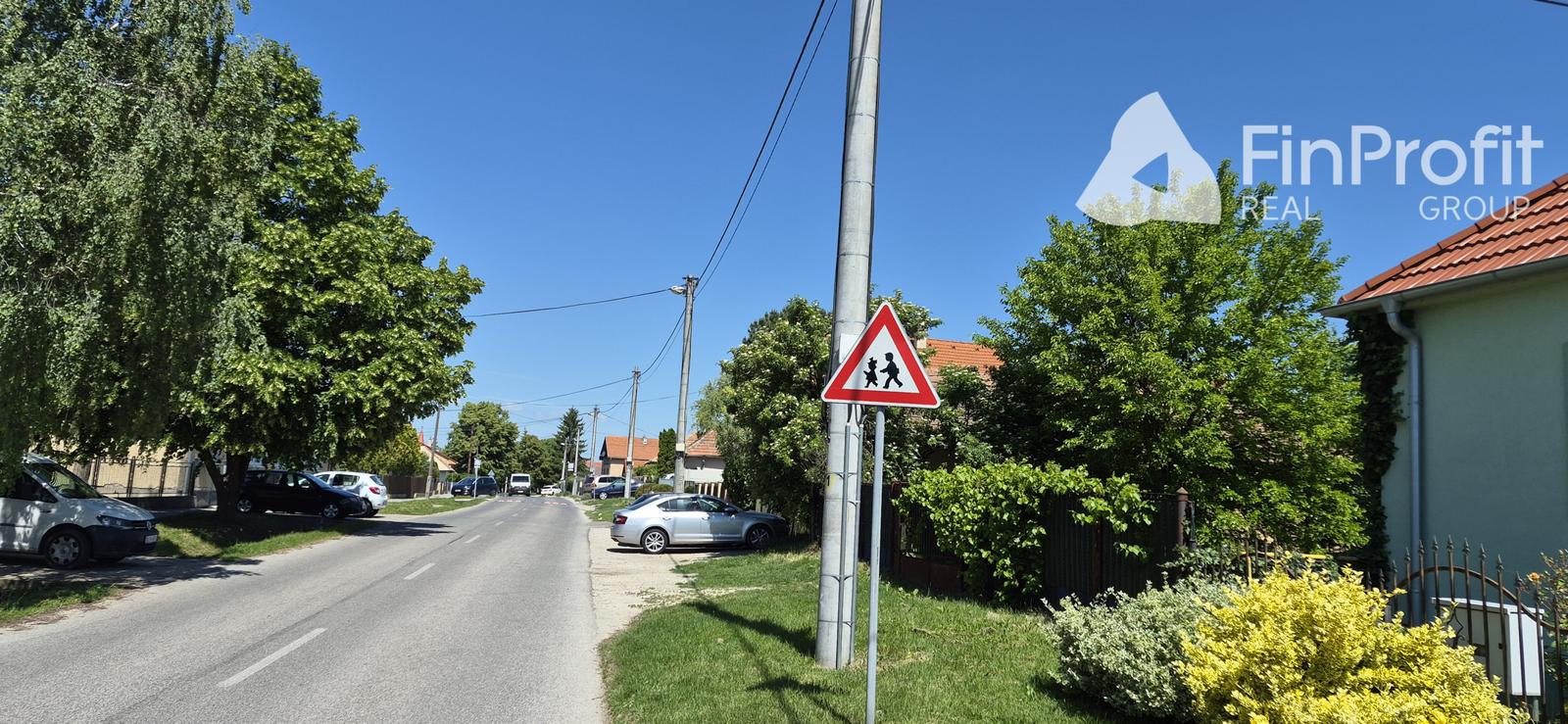 Predám pozemok v Janíkovciach - Nitra 1191m2.