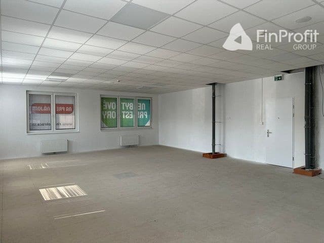 Na prenájom nebytový priestor v projekte Rínok Rača – 148 m²
