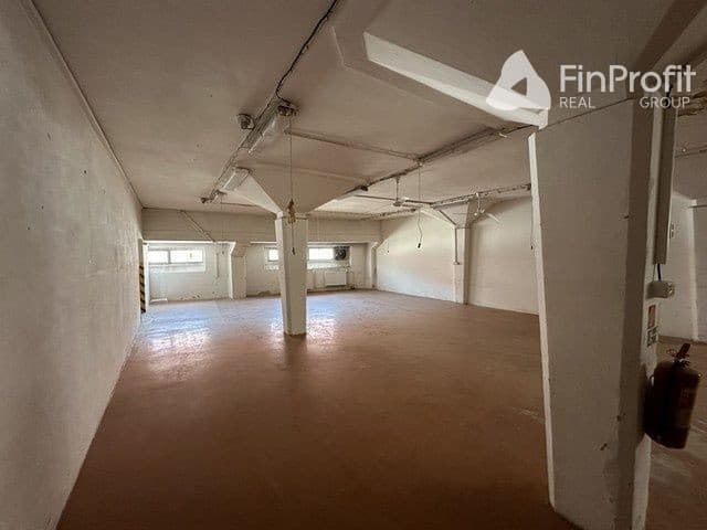 Vykurovaný skladový priestor na prenájom - 300 m2, Kukučínova ul. – fotka 2