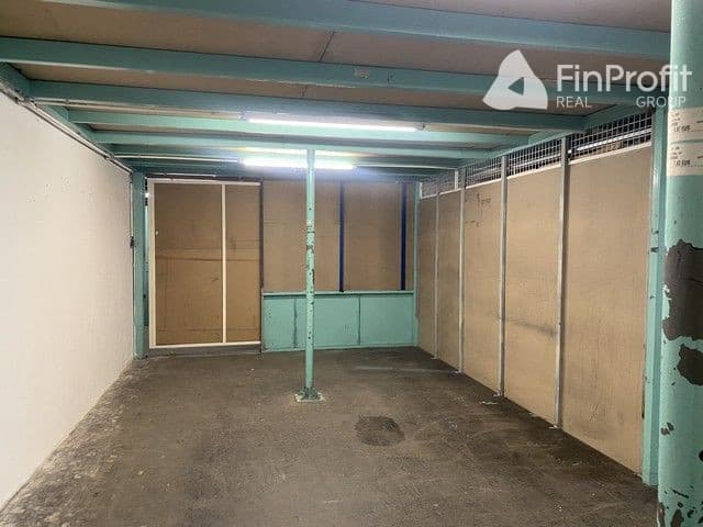 Menšie skladové priestory na prenájom - od 2 m2 do 52 m2, ul. Stará Vajnorská.