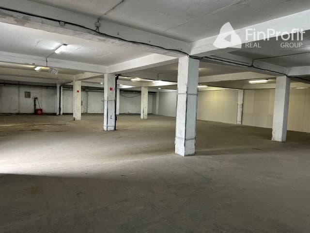 Skladový-výrobný priestor s prívodom vody - 423 m2, Púchovská ul.