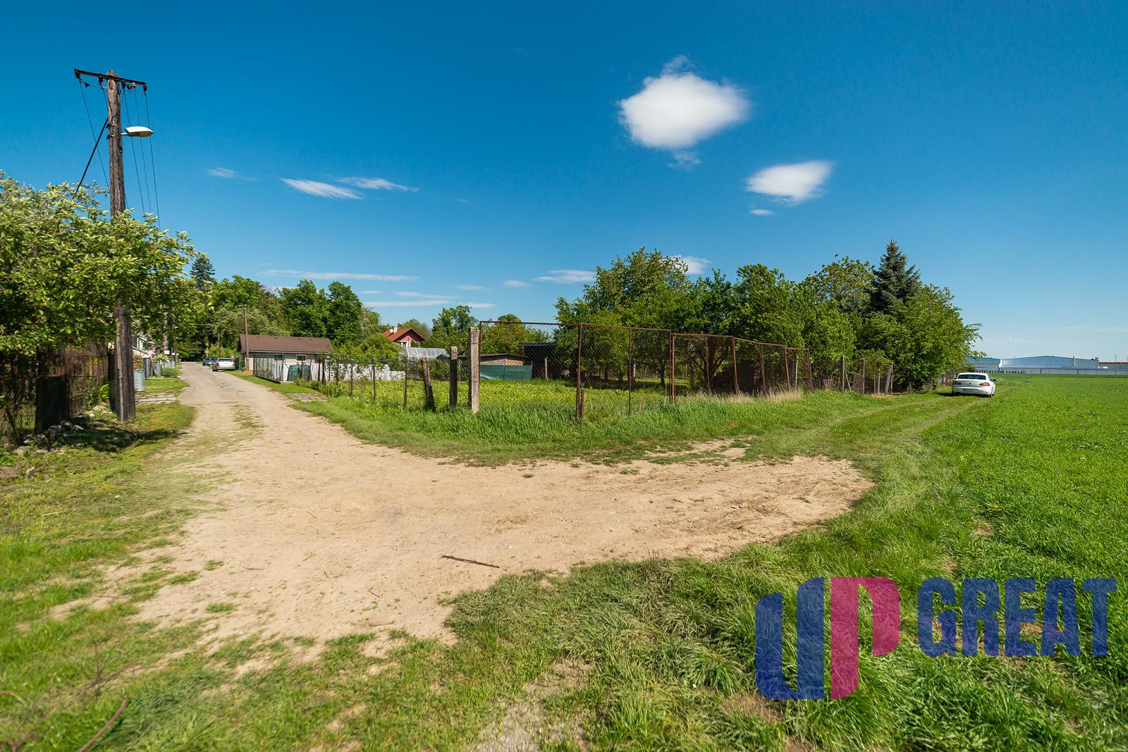 PREDAJ - pozemok vhodný na výstavbu - Klobušice, Ilava – fotka 2