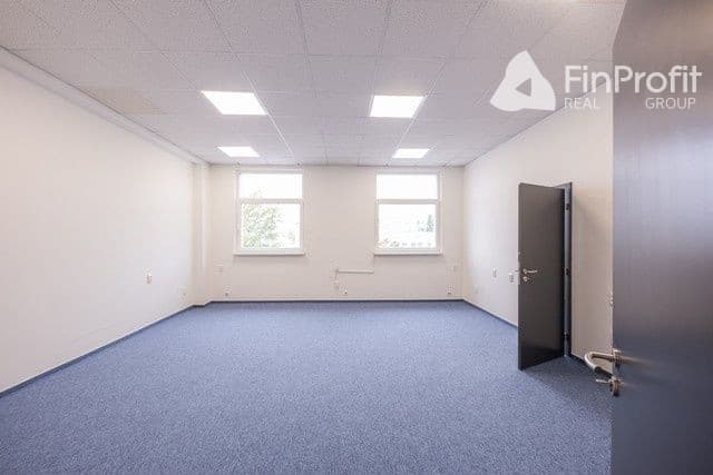 Kancelárske priestory na prenájom. Možnosť kúpy. - od 19 m2, Vajnorská ul.