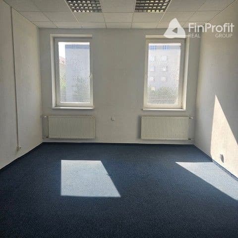 Kancelárie v administratívnej časti Hotela Saffron na prenájom - od 20 m2, Radlinského ul.