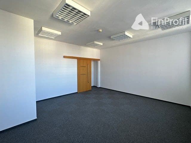 Reprezentatívny kancelársky priestor na prenájom – 132 m², Košická ulica.