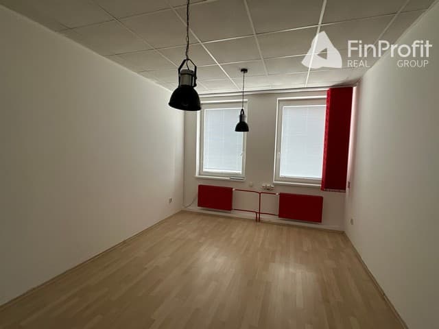 Kancelárske priestory na prenájom - od 15 m2, Bajkalská ul.