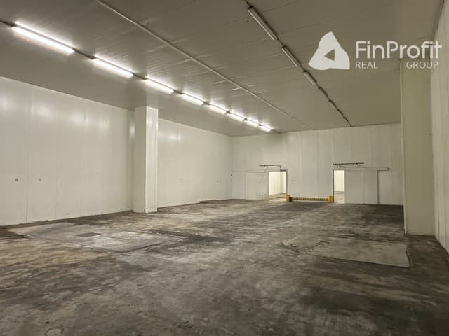 Skladové priestory s možnosťou delenia - 360 m2-1.800 m2, ul. Na Pántoch