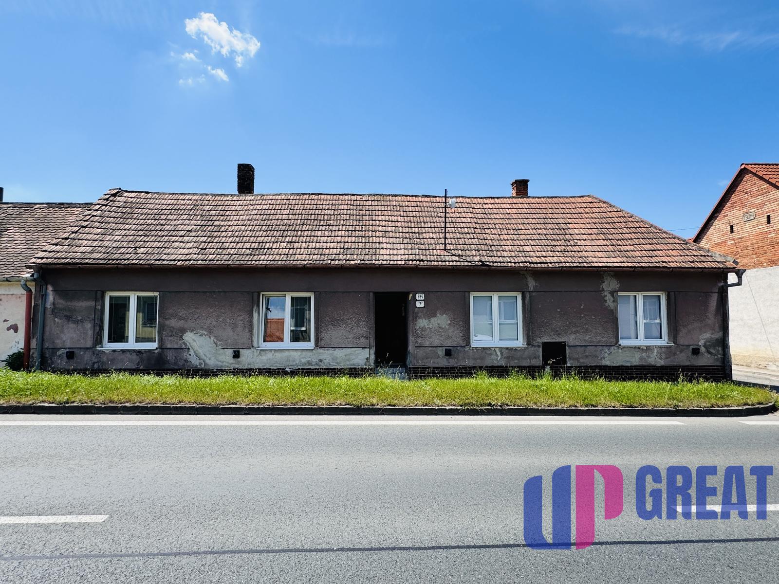 Na predaj 3-izbový rodinný dom s garážou a hospodárskymi budovami – Holíč, ul. Štúrova.