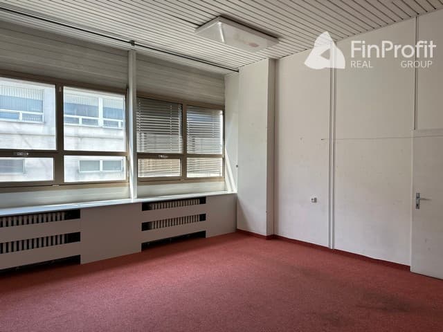 Multifunkčné priestory na prenájom - od 18 m2 do 38 m2, Tomášikova ul. – fotka 2