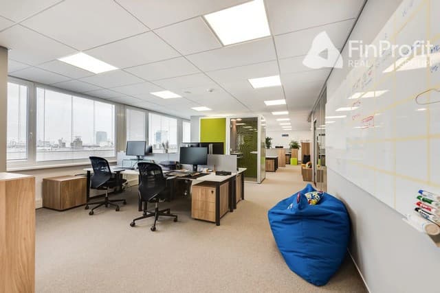 Moderný kancelársky priestor na prenájom – 182 m2, OC Jarošova – fotka 2
