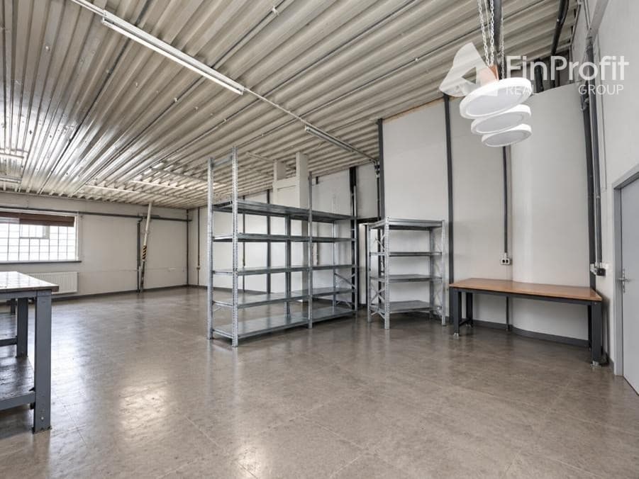 Obchodno-skladový priestor s chladiacim boxom – 140 m², ul. Stará Vajnorská