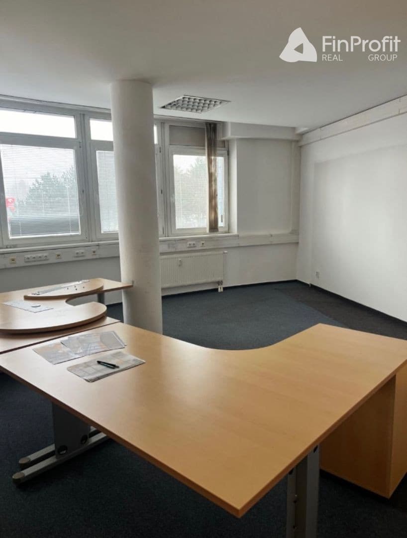 Predaj polyfunkčné priestory v centre – fotka 2