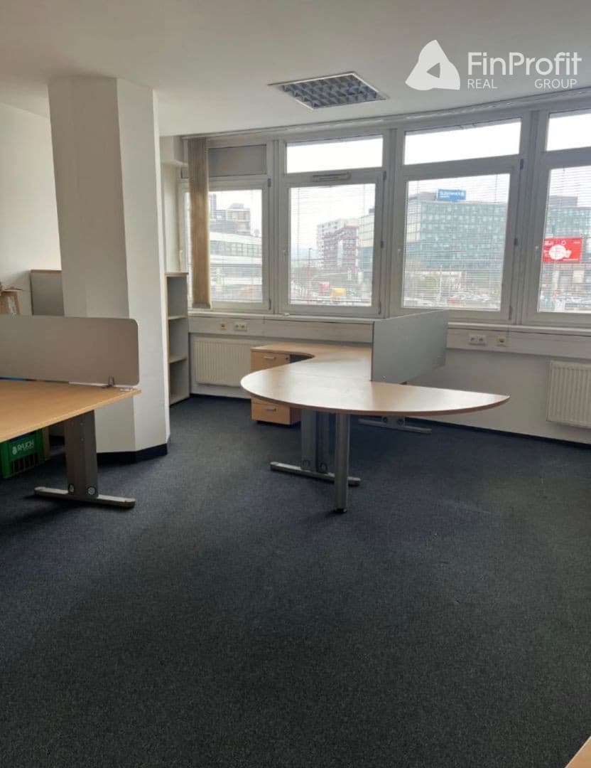 Predaj polyfunkčné priestory v centre