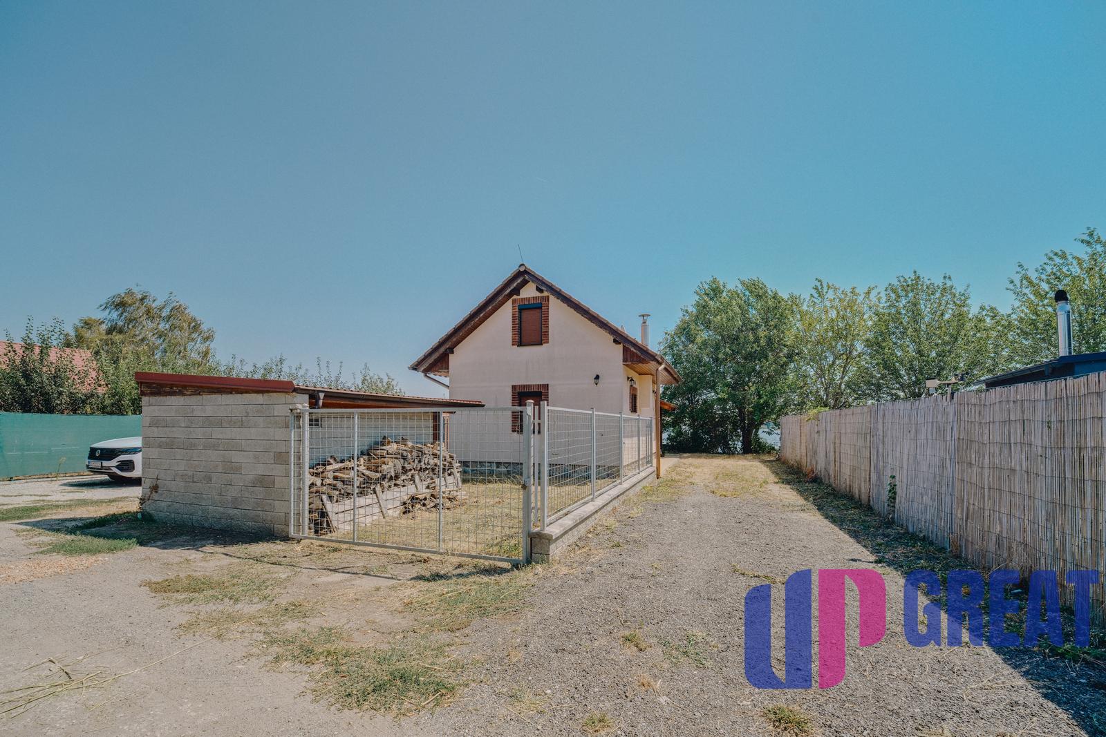 Chata priamo pri vode s vlastným mólom – Adamov, Gbely – fotka 2