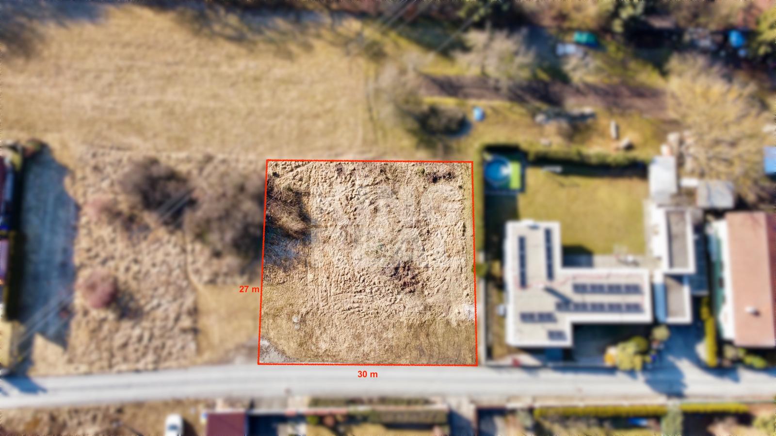 Stavebný pozemok Kanaš s asfaltovou cestou na predaj. – fotka 2