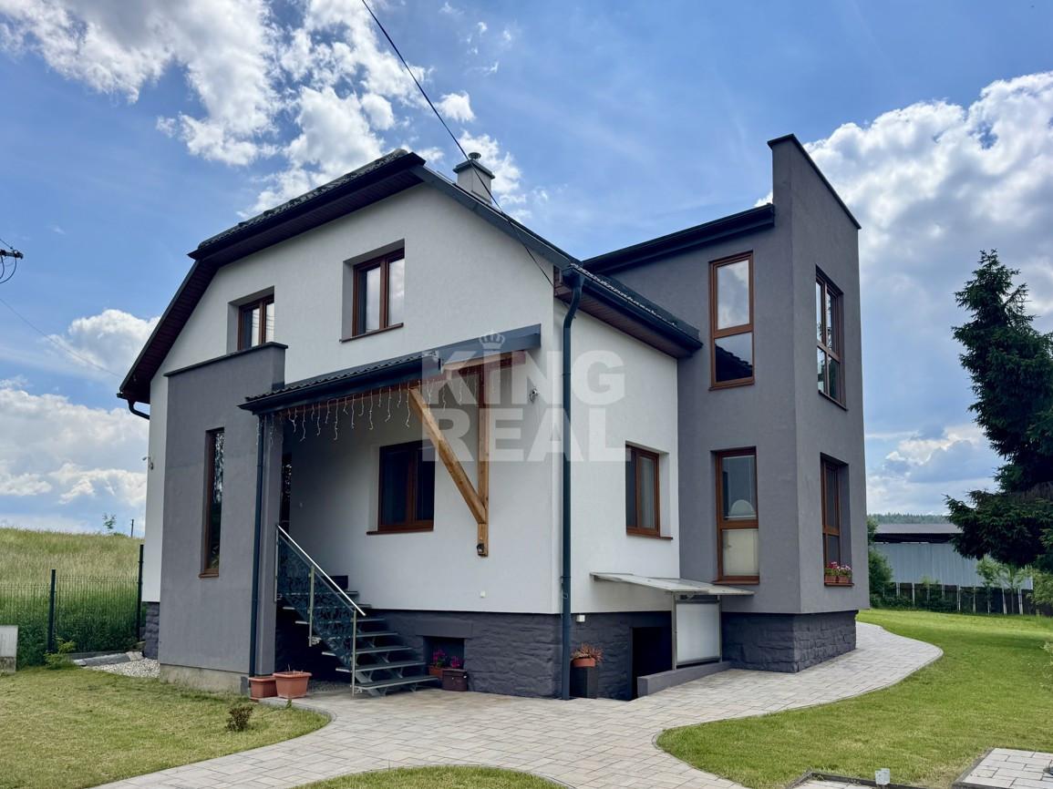 Veľký rodinný dom na rozsiahlom pozemku v obci Zborov okr. Bardejov