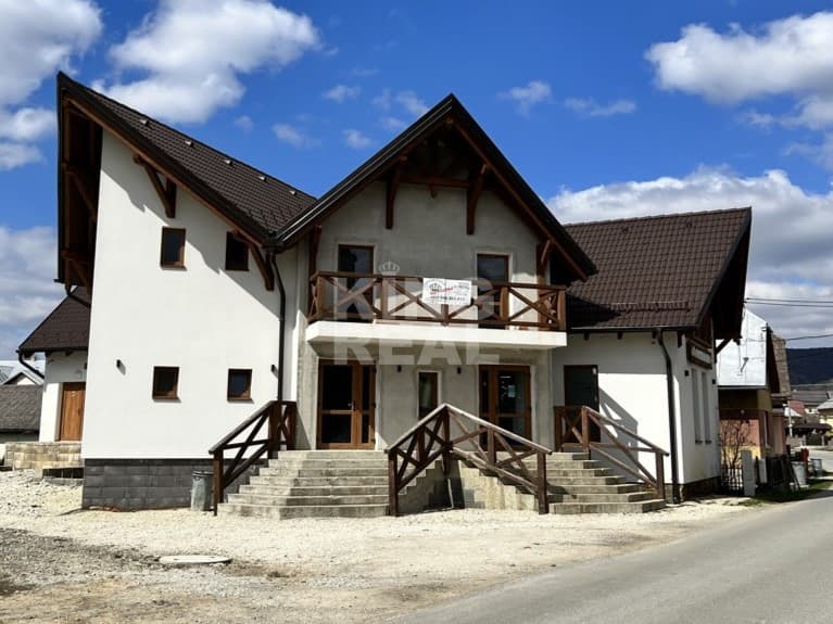 Polyfunkčná budova v obci Hažlín okr. Bardejov - ZNÍŽENÁ CENA – fotka 2