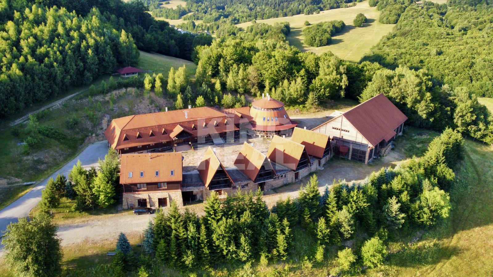 !!ZNÍŽENÁ CENA!! EXKLUZÍVNE NA PREDAJ : Areál Slnečný Majer, Stebnícka Huta, okr. Bardejov