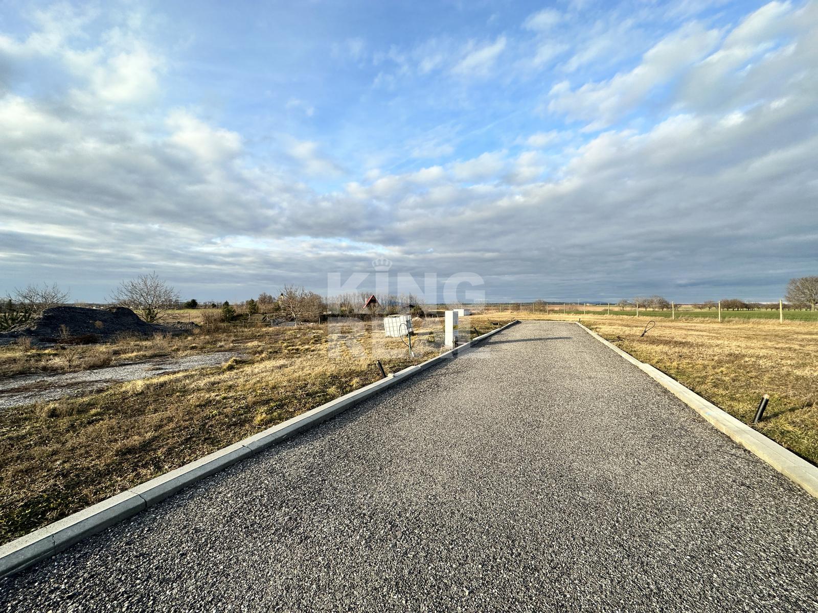 STAVEBNÝ POZEMOK RADAVA – fotka 2
