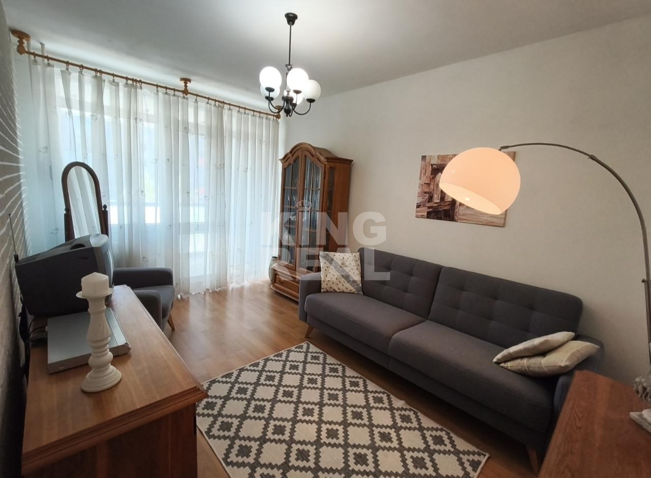 Elegantný 2-izbový byt s lodžiou v Nových Zámkoch – 61 m²