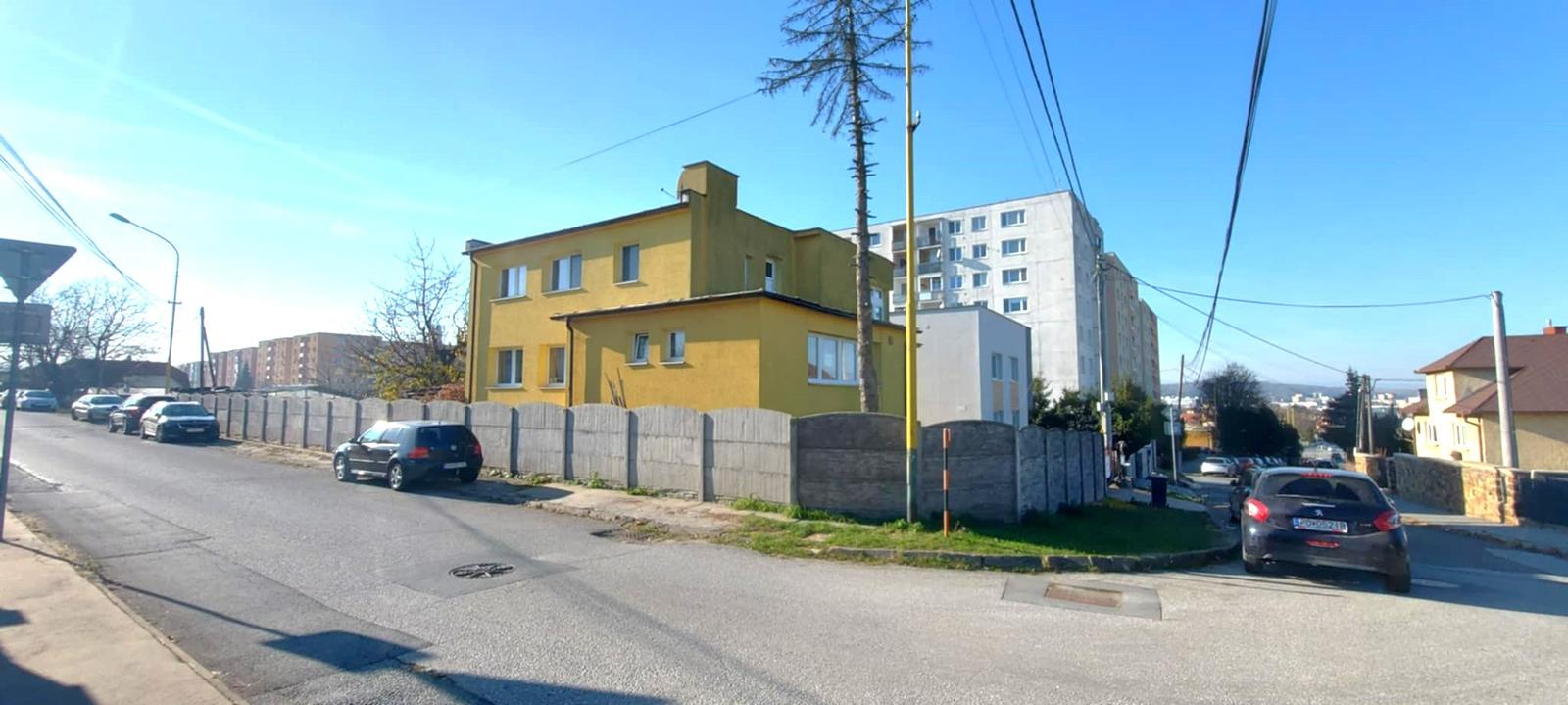Exkluzívne dvojgeneračný tehlový rodinný dom sídlisko Šváby – fotka 2