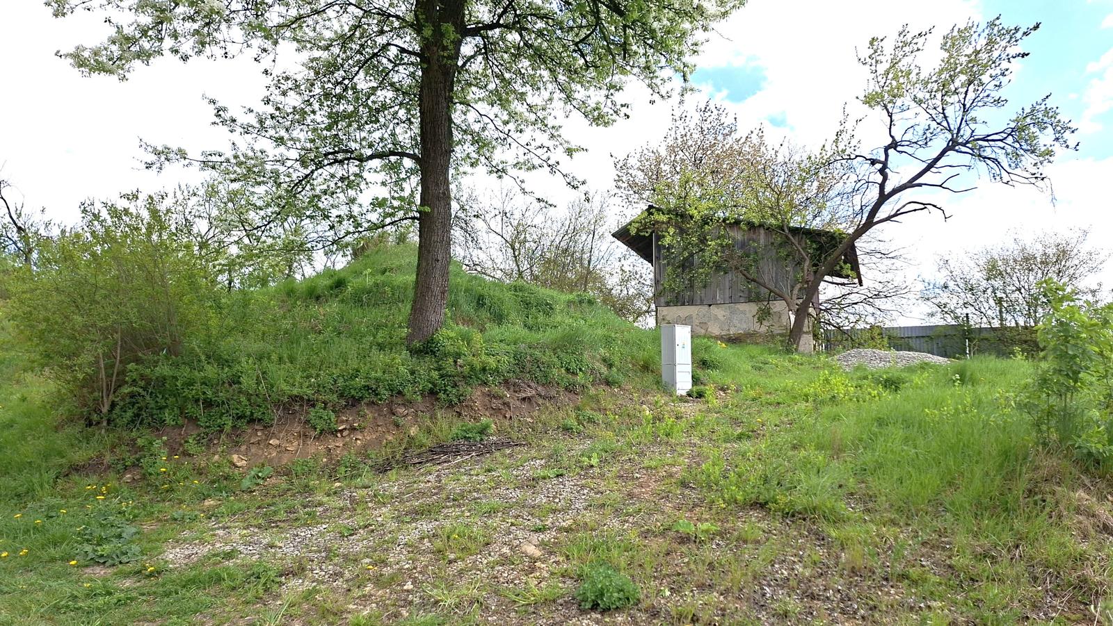Zaujímavý stavebný pozemok pre RD, Chatku, Mobilný dom a pod... v obci Mošurov, 702m2, okr Prešov,