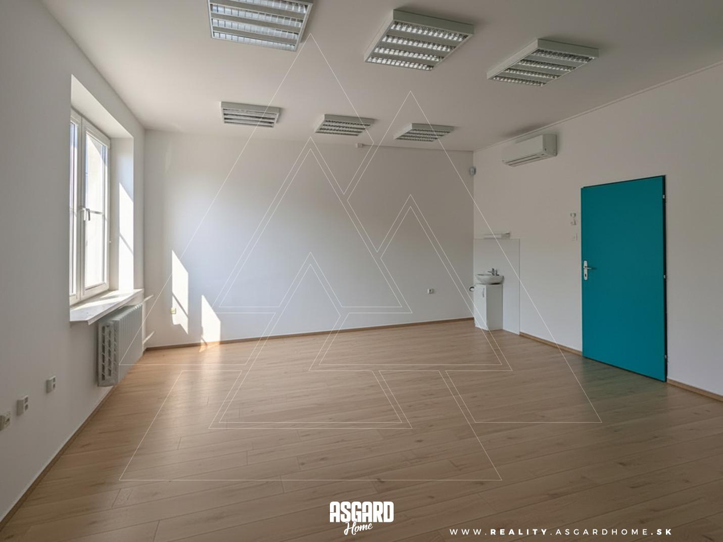 Obchodné priestory s kanceláriami pri centre mesta – fotka 2