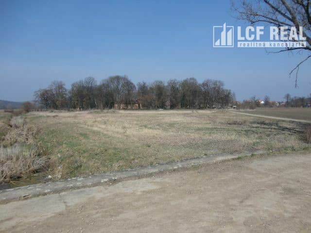 Stavebné pozemky s výmerou 8 714m2, Tornaľa - Starňa