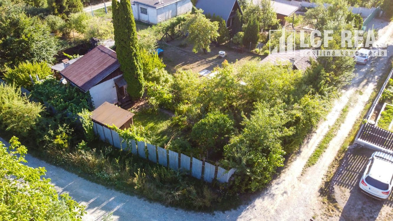 RODIACA ZÁHRADA S MUROVANOU CHATOU, KOŠICE - ŠACA – fotka 2