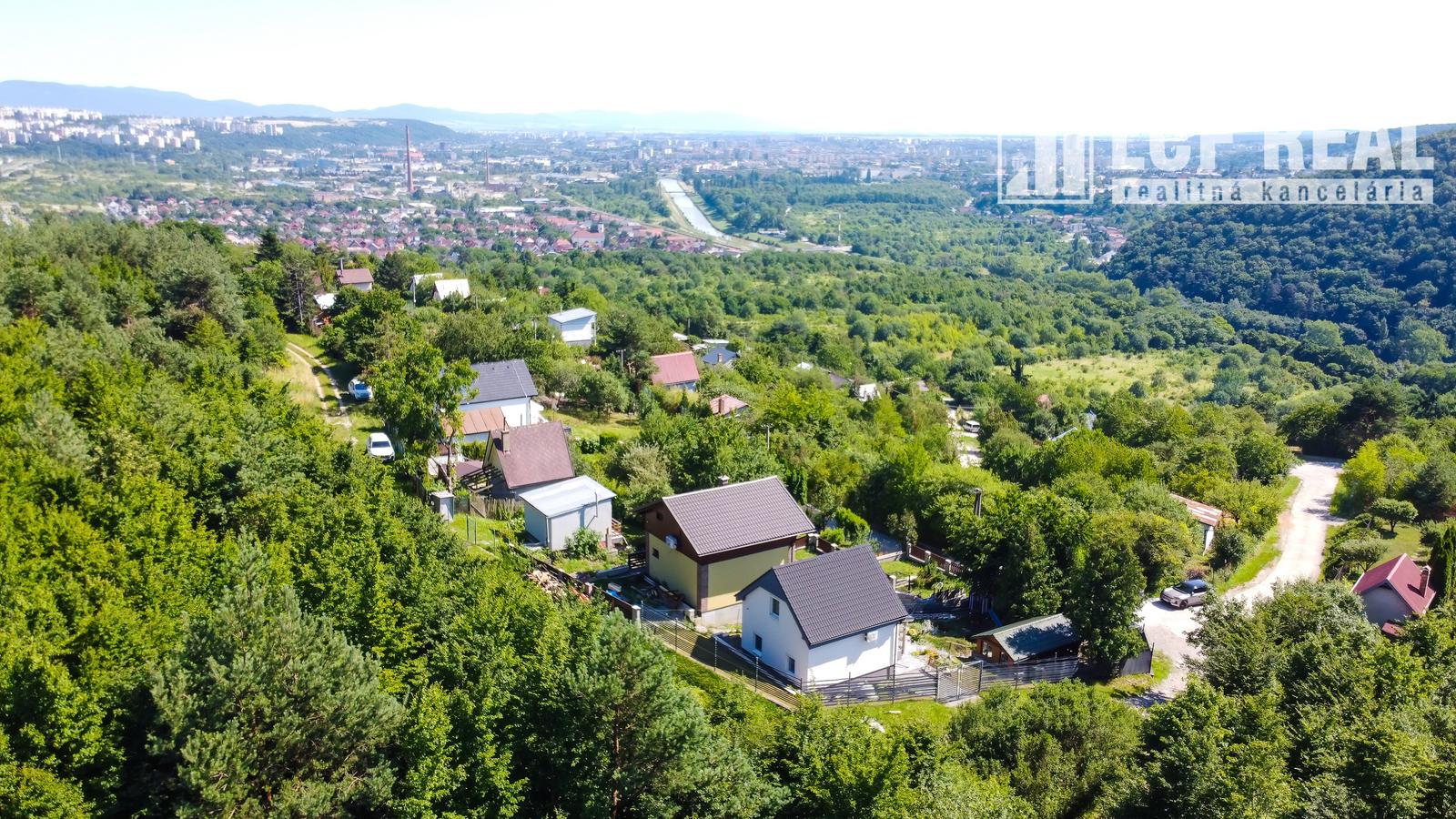 NOVOSTAVBA Celoročnej murovanej chaty, Košice-Ťahanovce