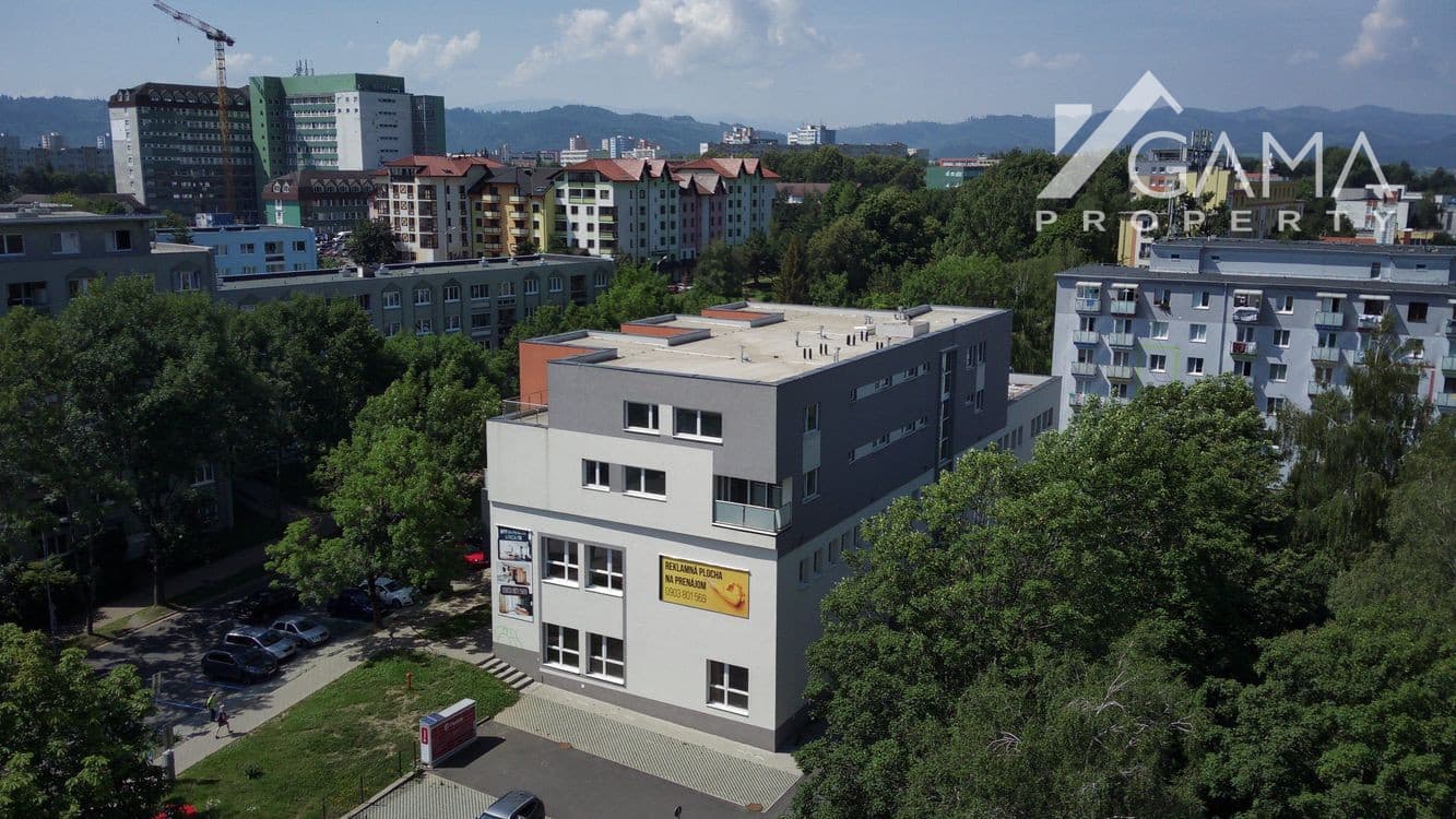 Ponúkame na predaj krásny moderný trojizbový byt v centre mesta Poprad