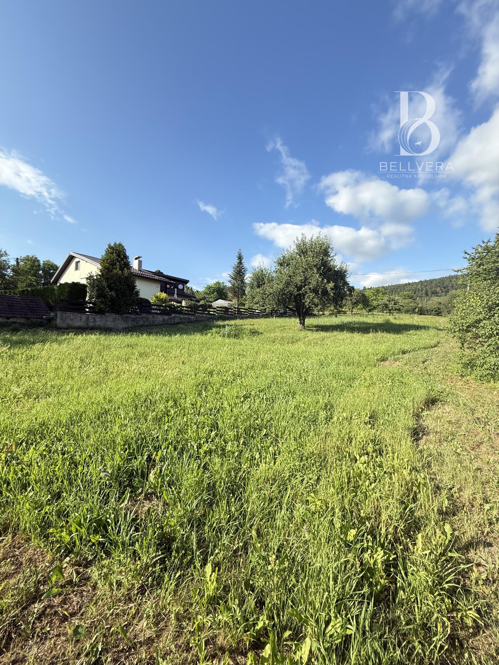 Veľkorysý stavebný pozemok so súkromím – Stuľany