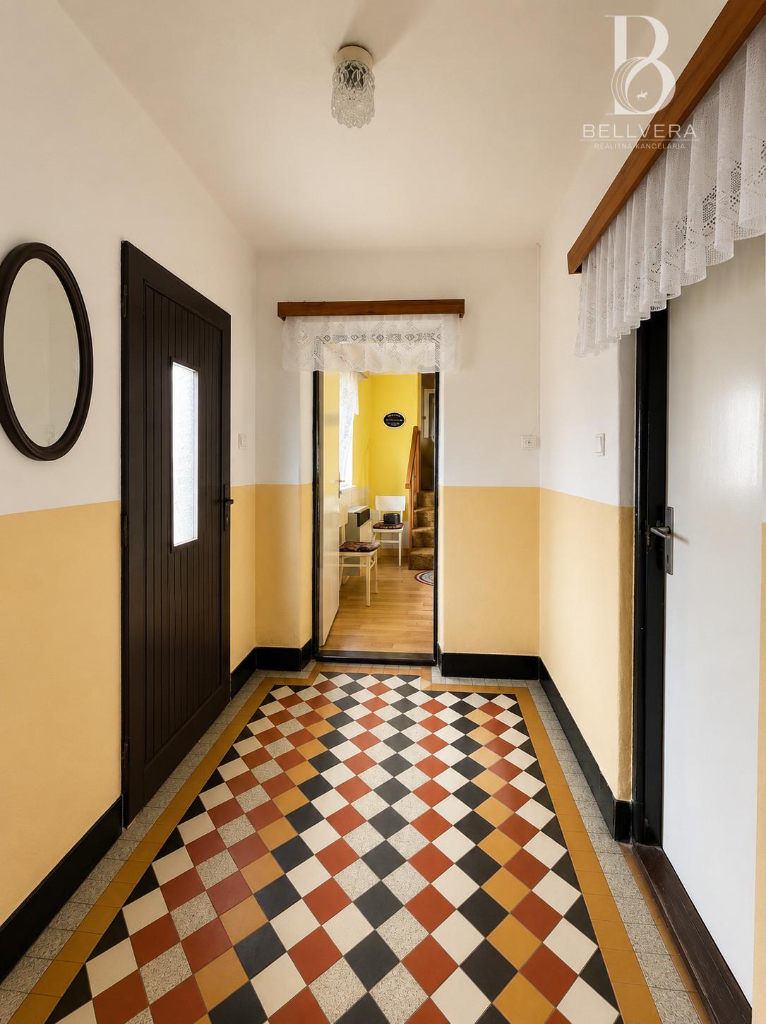 Rezervované|Rodinný dom s garážou, stodolou a záhradou 1241 m² – Stuľany