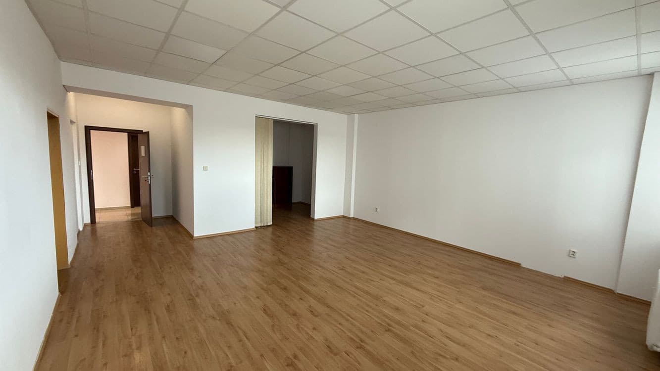 Kancelária o výmere 42 m2, Staré mesto, ul. Mlynská – fotka 2