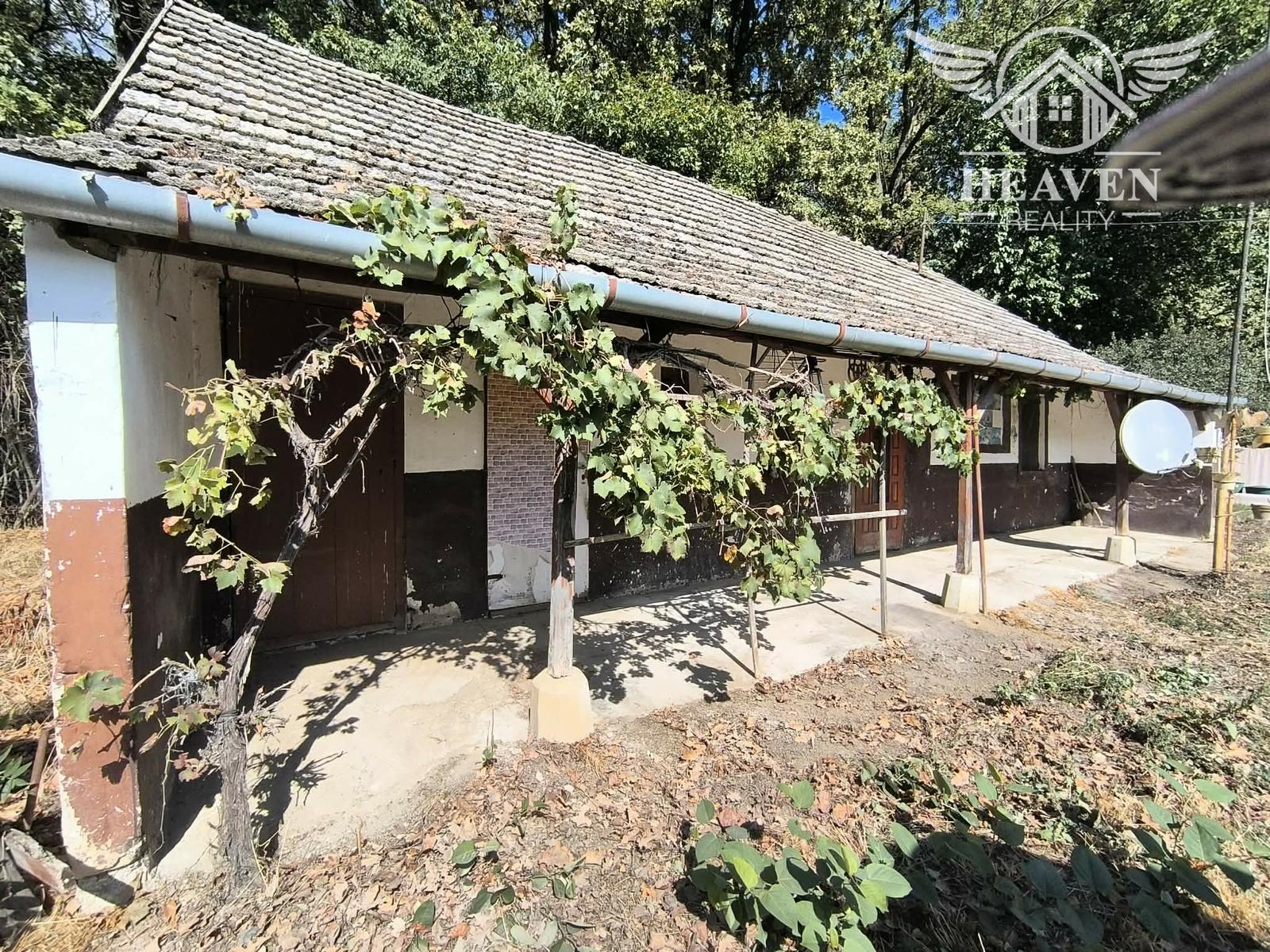 Ponúkame na predaj chatu na Malom Ostrove