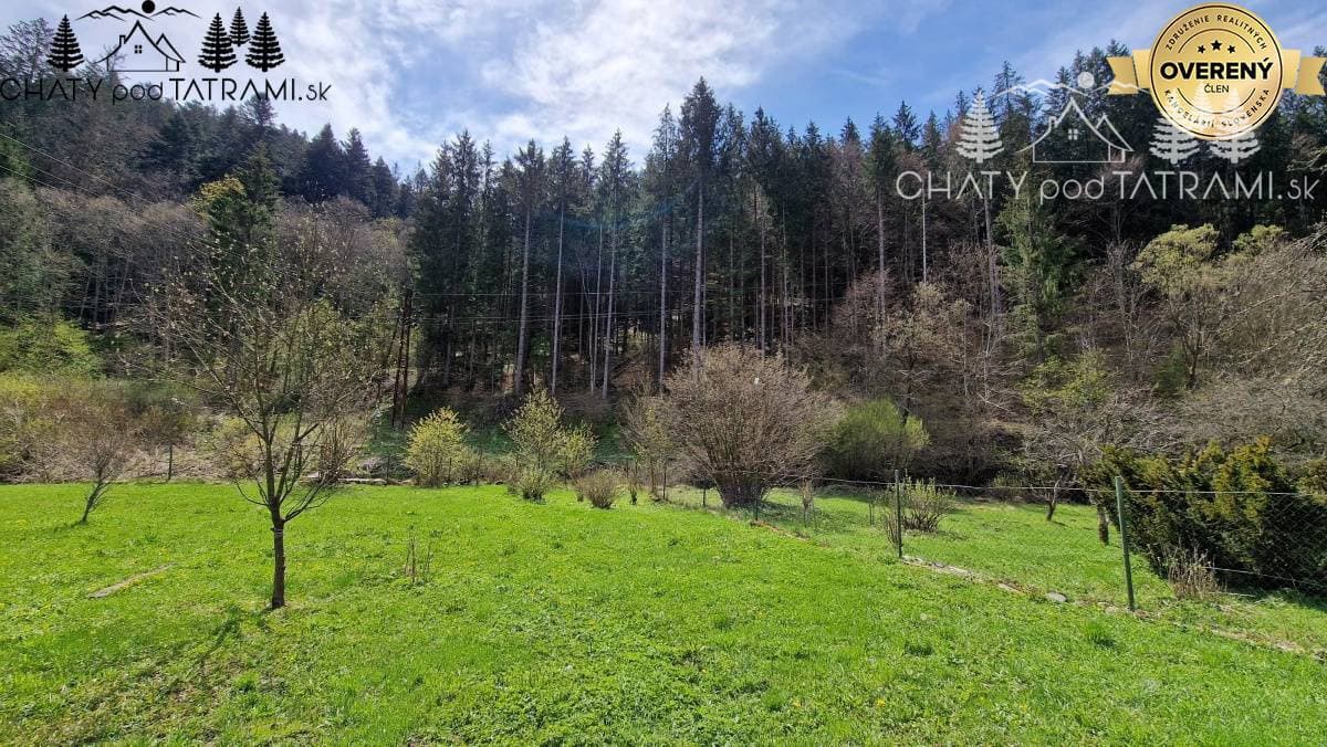 Rovinatý stavebný pozemok s IS Bystrá Nízke Tatry – fotka 2
