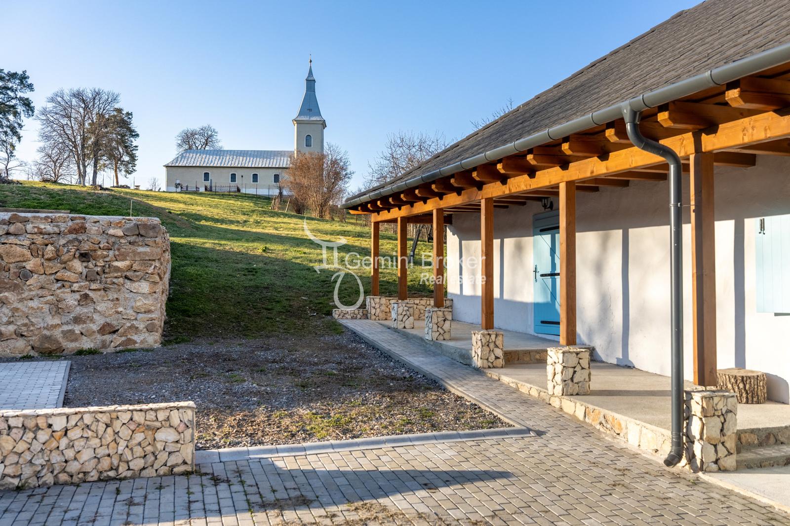 Vilyvitány-  výnimočná  chalupa - kompletná rekonštrukcia