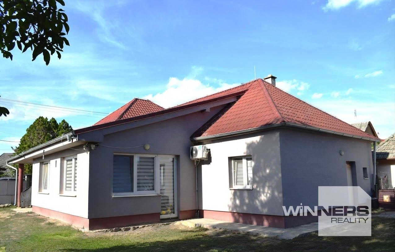 Na predaj 4-izbový rodinný dom po kompletnej rekonštrukcii, Kolárovo-Veľký Ostrov, okres Komárno
