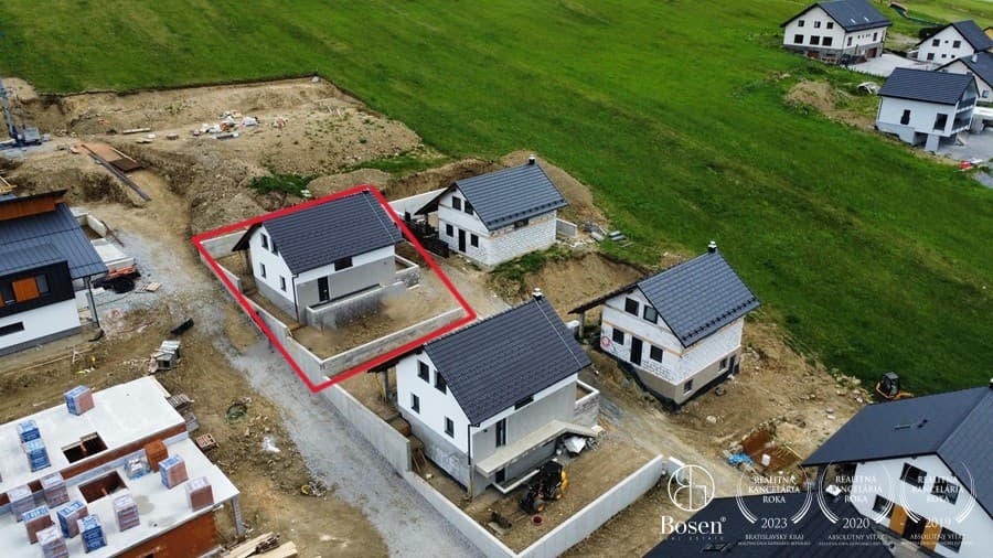 Novostavba rodinného - rekreačného domu v náručí oravskej prírody