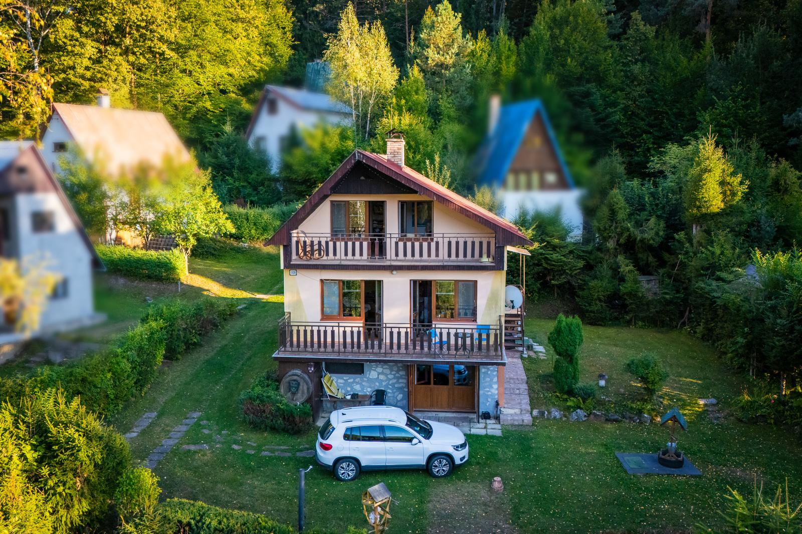 VÝNIMOČNÁ CHATA s vlastným mólom pri Ružíne - Jaklovce