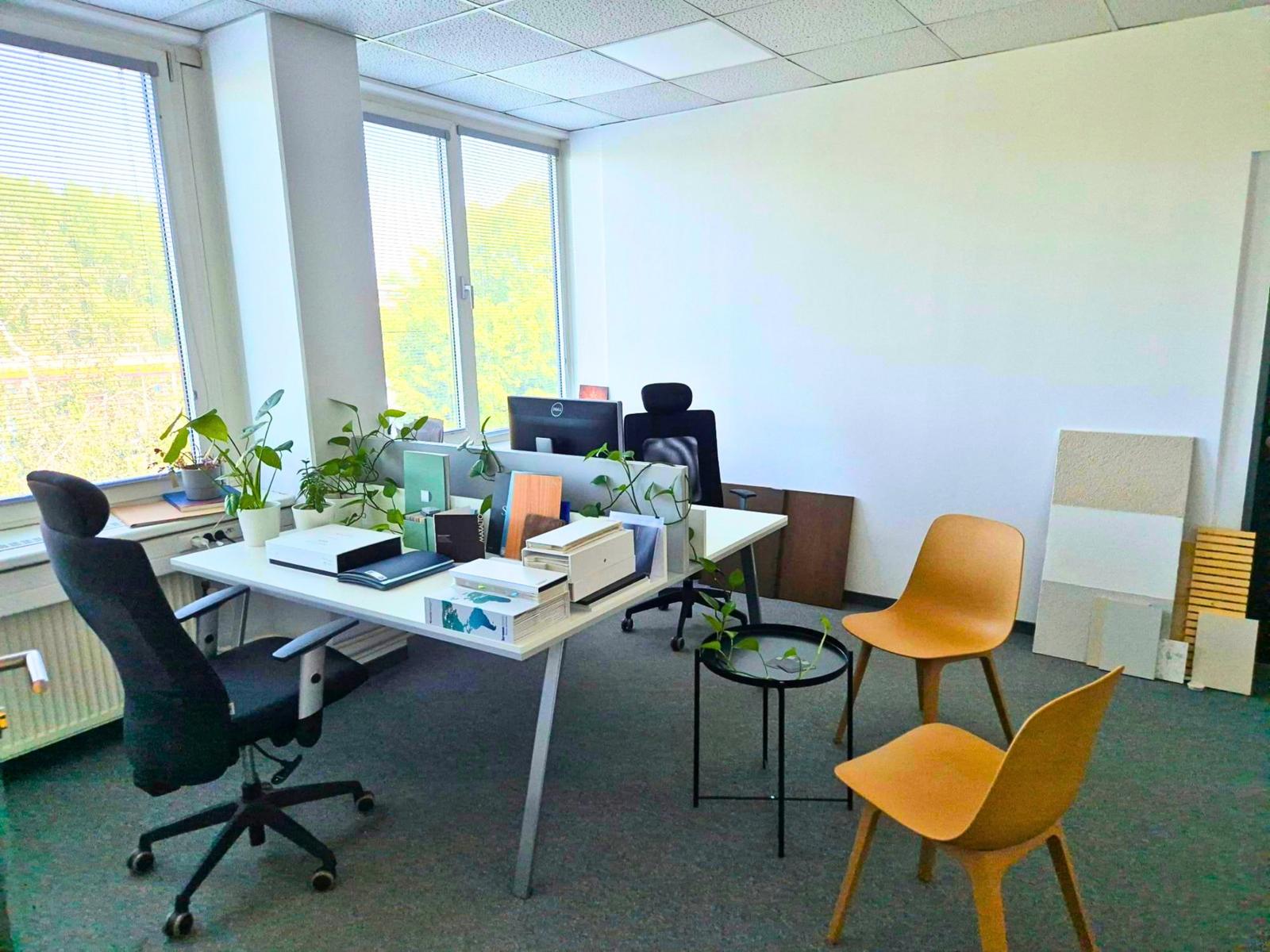 Prenájom kancelárie 18 m² v obchodnom centre NEW LIVING CENTER – Rožňavská, Bratislava