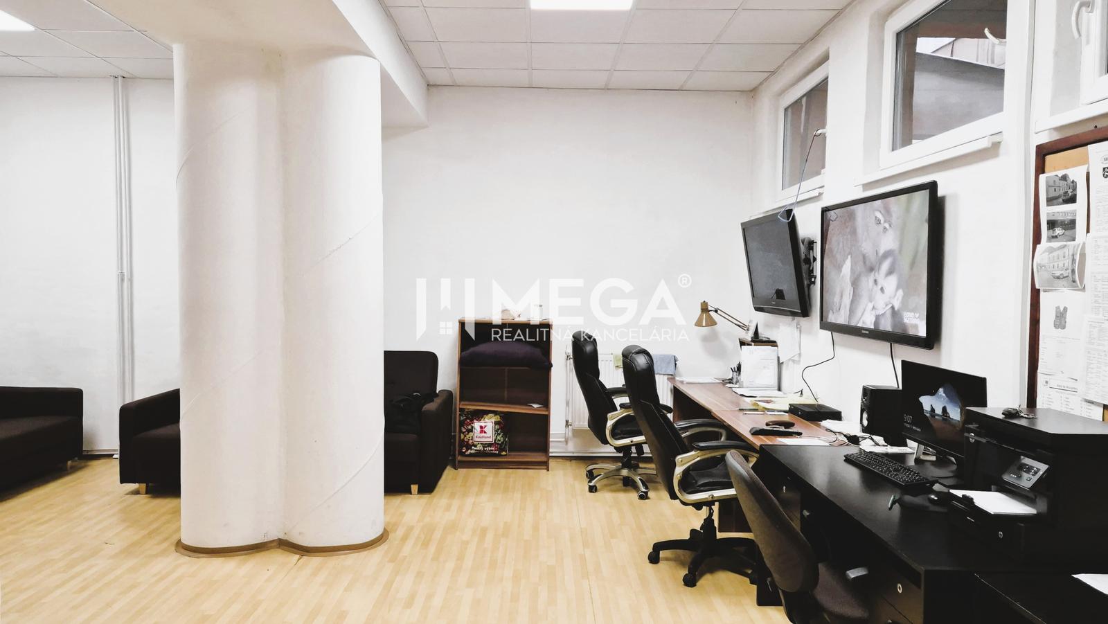 PRENÁJOM obchodných priestorov (36 m2) v CENTRE MESTA HUMENNÉ – fotka 2