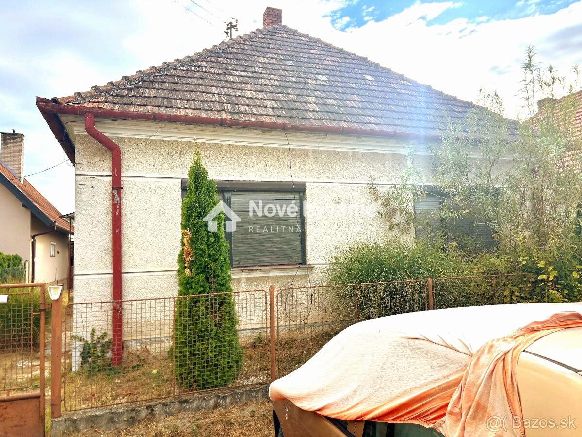 ID:N022-12-PEDU Pozemok 1079 m² s domom (Bátorove Kosihy)